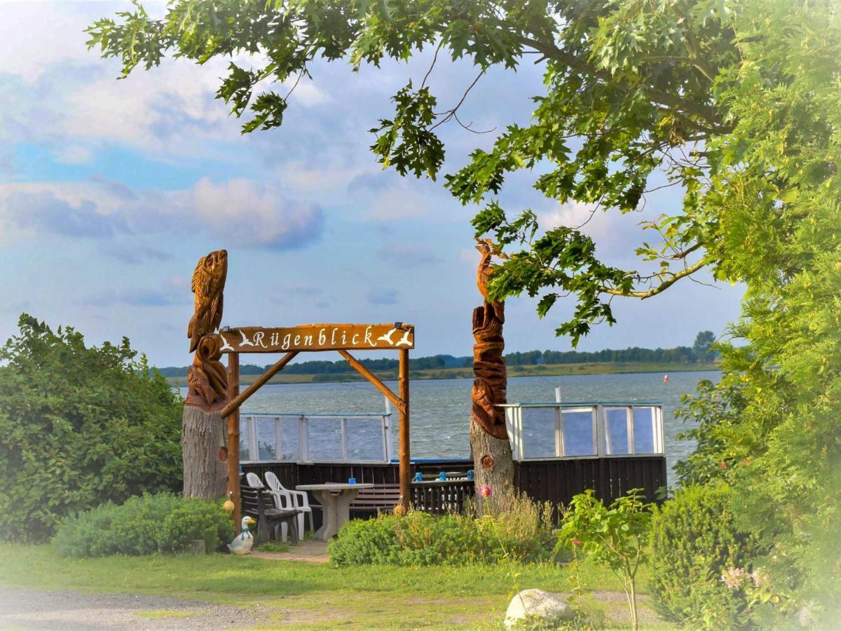 Bungalow Am Sund Stahlbrode Exteriör bild